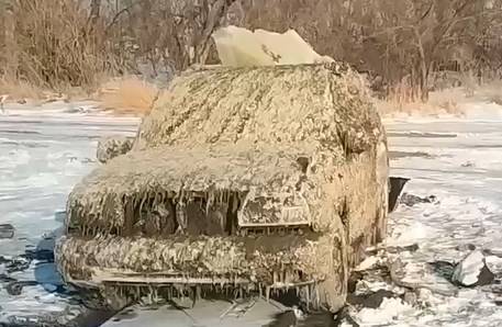 Трагедия на льду в районе Тавричанки напомнила о себе
