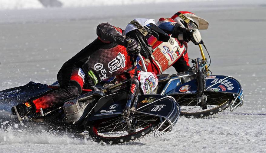 Кубок Приморья по ледовому спидвею разыграли во Владивостоке