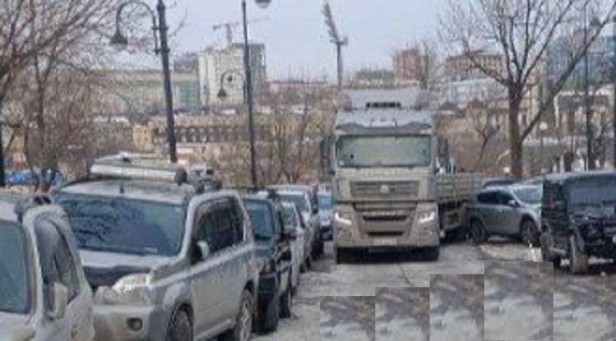 Движение перекрыто в районе кинотеатра «Океан» во Владивостоке