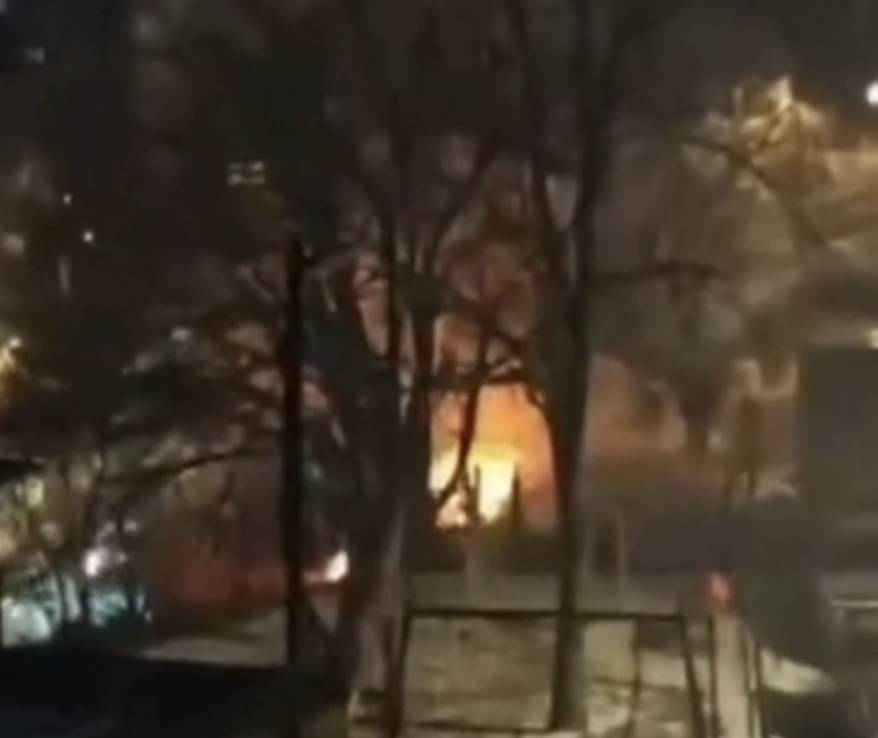 Запуск новогоднего салюта привел к пожару во Владивостоке