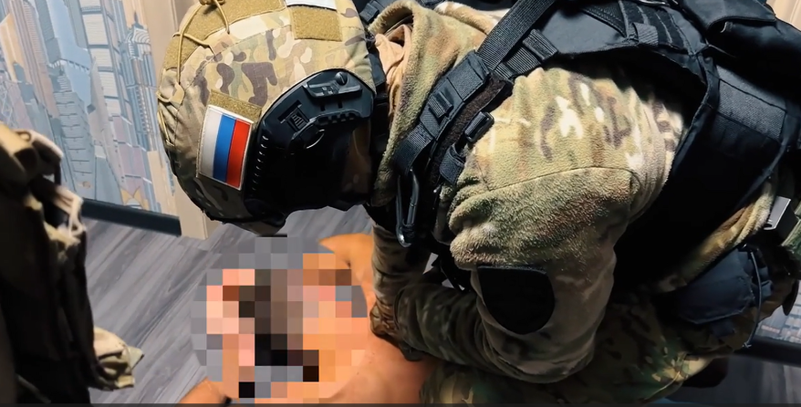 Силовики накрыли ОПГ автомошенников в Приморье