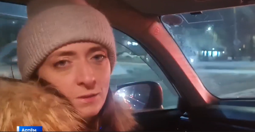 Как приморцы добирались на работу в первый рабочий день после мощного снегопада?