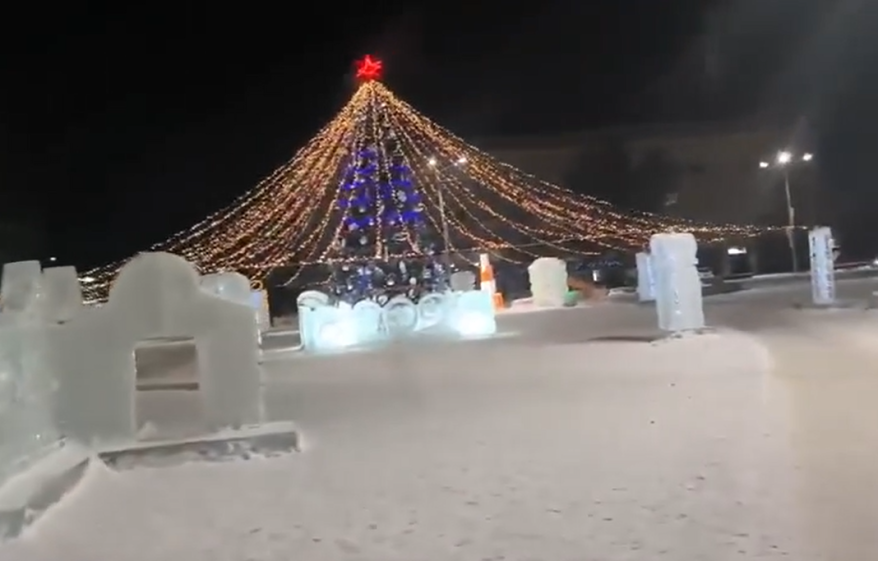 Новогодняя елка на центральной площади Спасска-Дальнего заняла второе место во всероссийском конкурсе