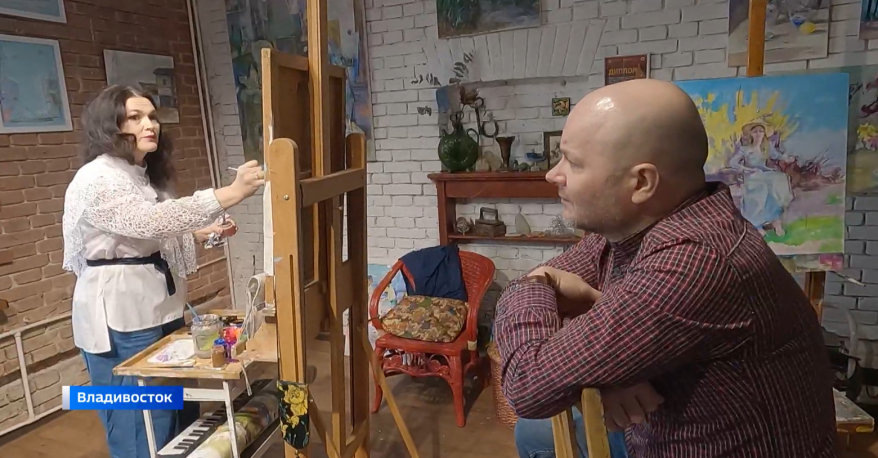 Творческая мастерская Елены Гуляевой "притаилась" в лабиринтах владивостокской Миллионки