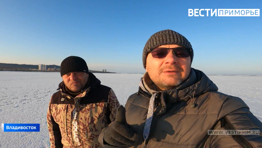 Приморское новогоднее утро, рыба не клюёт, но рукоделие радует глаз