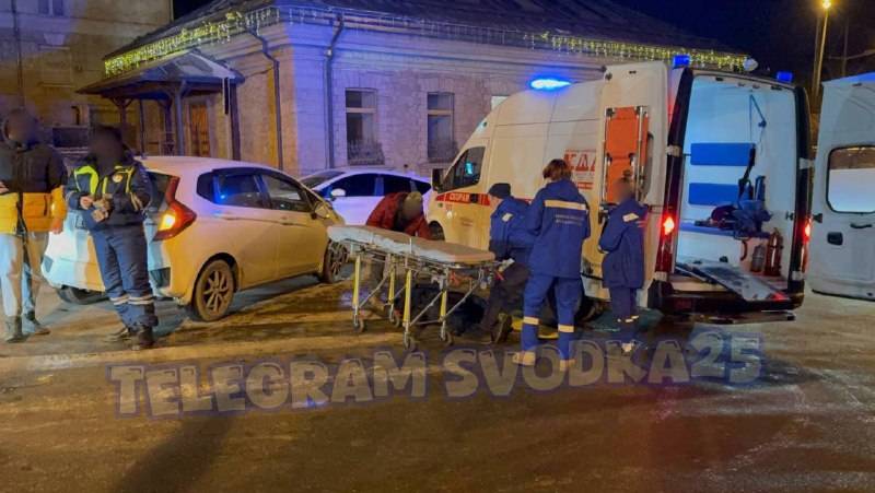 Водитель Honda Fit сбил пешехода на зебре во Владивостоке