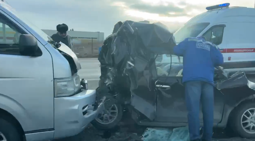 Женщина попала в жуткий "замес": подробности страшной аварии в Приморье