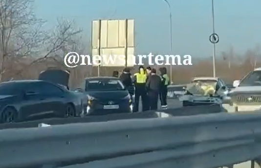 Массовое ДТП случилось на трассе Артем - Владивосток