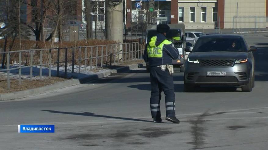 «Красивый» номер авто выставлен на продажу за 2 млрд рублей