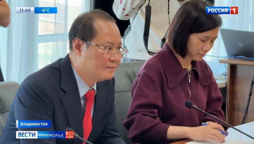 Губернатор Приморья встретился с новым генконсулом Вьетнама во Владивостоке