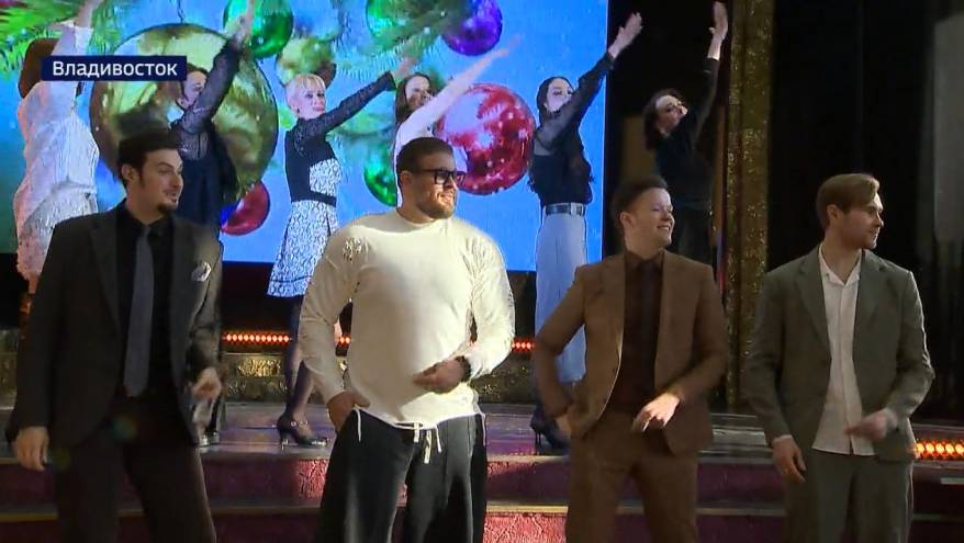 Лучшим артистам и работникам закулисья театра Горького вручили премию имени Вадима Мялка