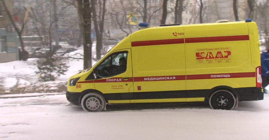 Скорая психбригада оказалась в нужное время на месте ДТП во Владивостоке
