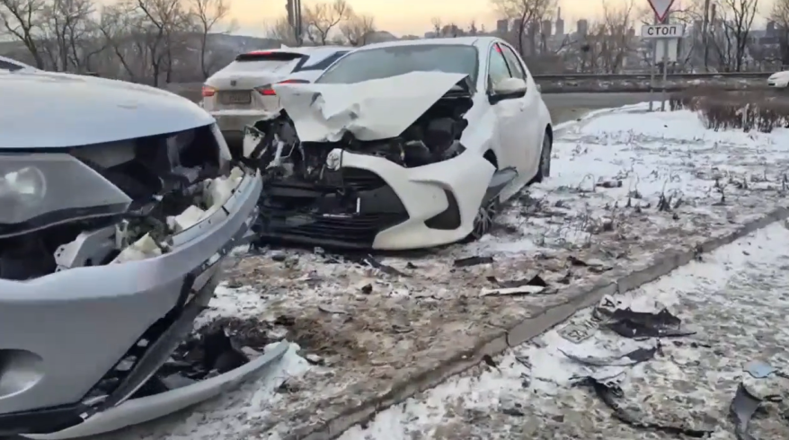 "Улётное" ДТП устроил пьяный водитель Toyota Yaris во Владивостоке