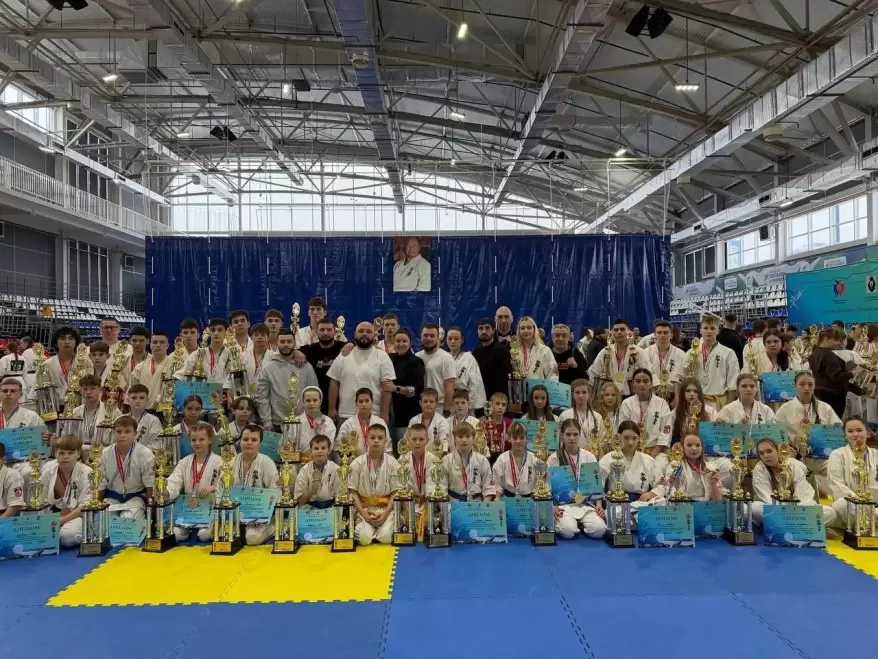 Сборная Приморья по каратэ одержала уверенную победу в Хабаровске