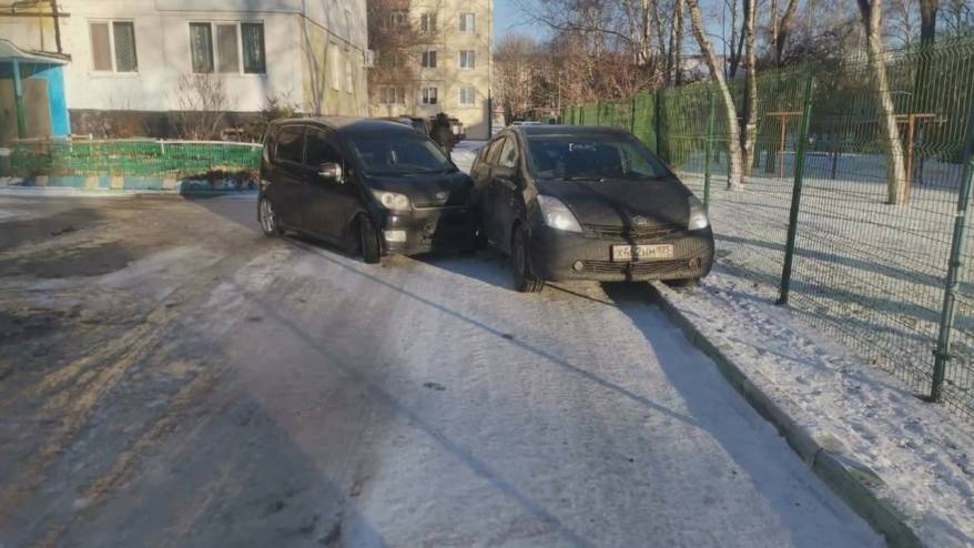 Во Владивостоке автоподставщики взялись за таксистов: псевдо пассажиры в сговоре