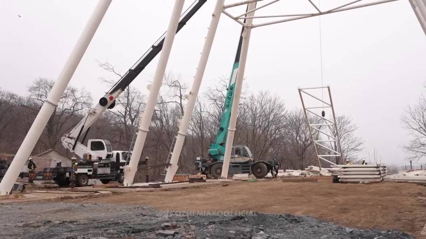 В парке Минного городка во Владивостоке готовят к открытию детскую площадку