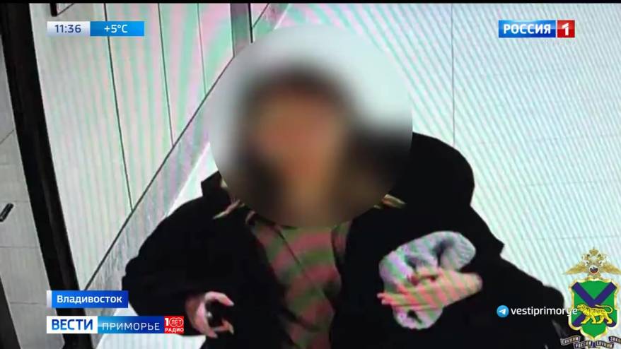 Москвичка «вынесла» из квартиры жителя Владивостока сейф по заданию «спецслужб»