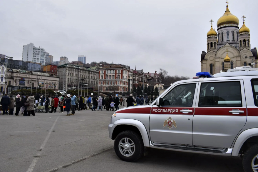 Впервые в Приморье Росгвардия провела масштабную открытую встречу с гражданами в честь своего 10-летия