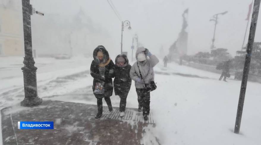 Снег и сильный ветер прогнозируется на юге Приморья