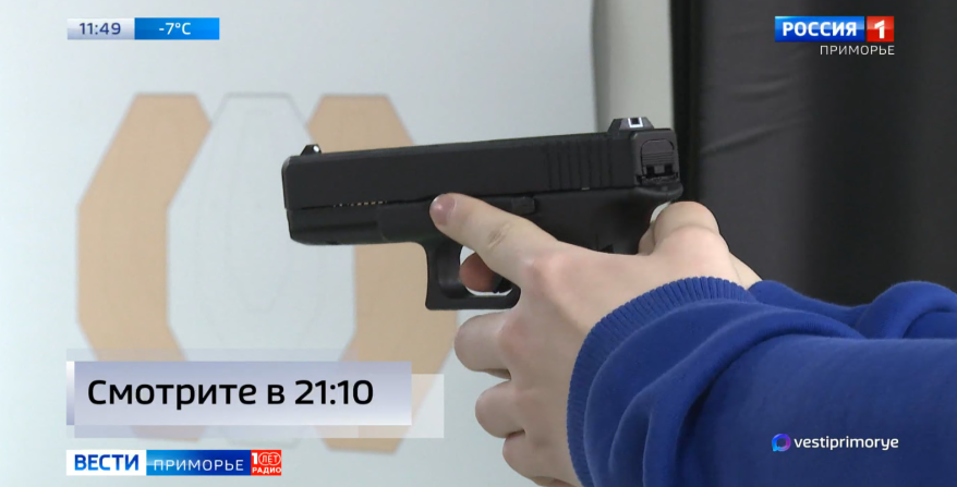 Студенческие команды продемонстрировали технику владения оружием в Приморье