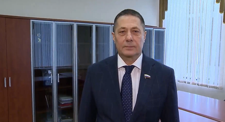 Депутат Госдумы РФ Александр Щербаков поздравил жительниц Приморья с Женским днем