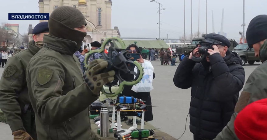 Масштабно отметили 10-летие со дня образования Росгвардии во Владивостоке