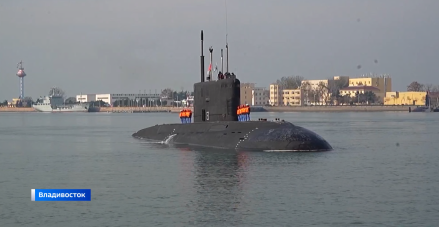 "Подлодка - дом, а экипаж - семья": моряки-подводники отмечают профессиональный праздник