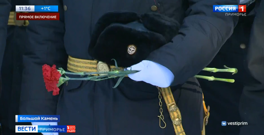 В Приморье почтили память погибших при испытаниях подлодки "Нерпа"