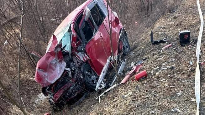 «Тачки в хлам»: водитель вылетел на «встречку» на трассе Приморья