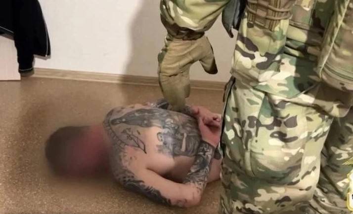 В Приморье задержана группа лиц за вымогательство у семей погибших участников СВО