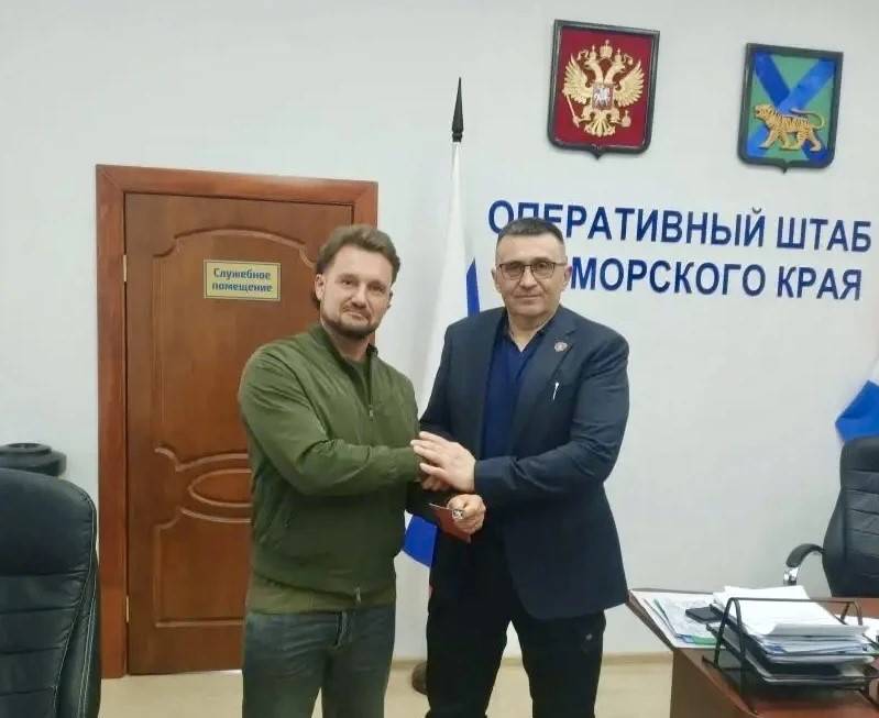 Дело чести: предприниматель из Приморья получил награду минГОЧС