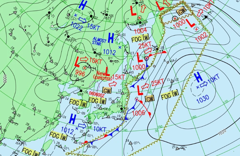Мощный циклон выйдет прямо на Владивосток
