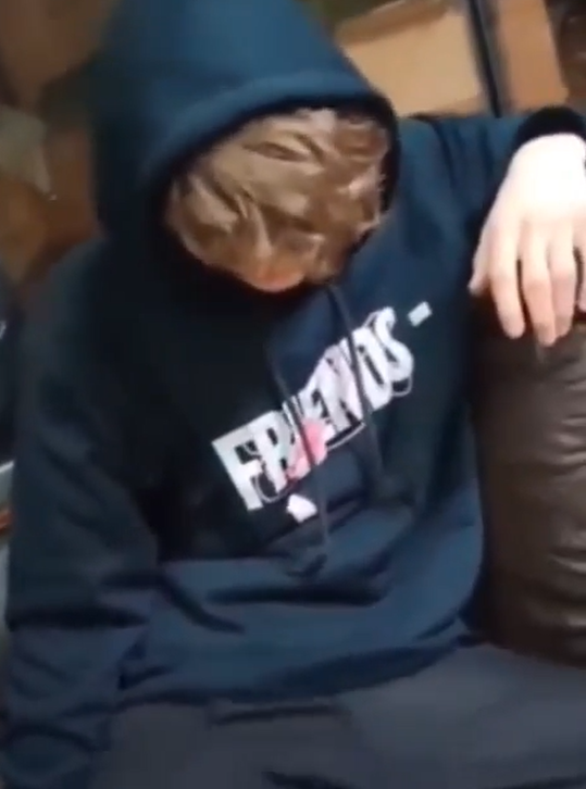 Банда подростков устраивает дебоши в общественном транспорте Находки