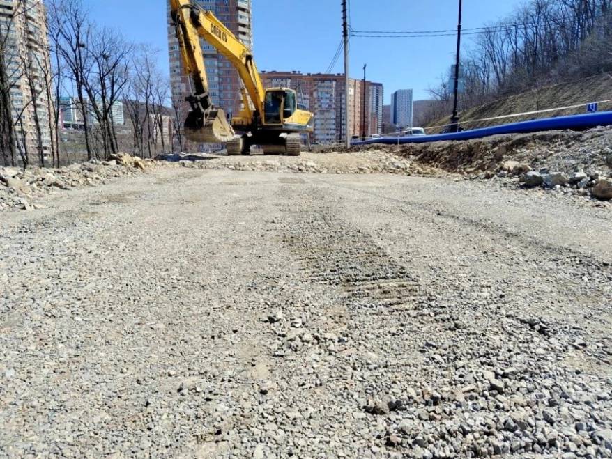 На пересечении Выселковой, Днепровской и Анны Щетининой идут масштабные дорожные работы.