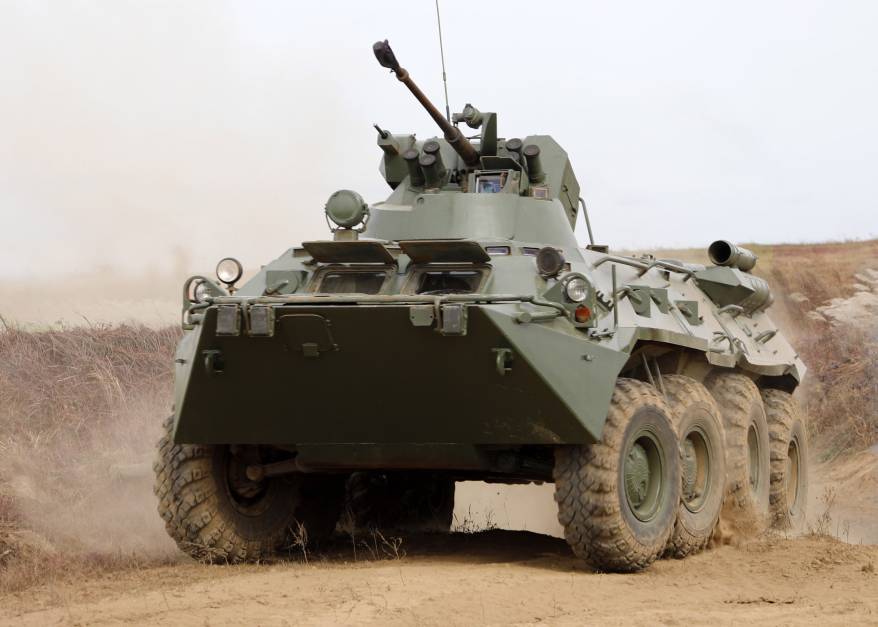 В Приморье вождение бронетранспортеров отрабатывают военнослужащие Восточного военного округа