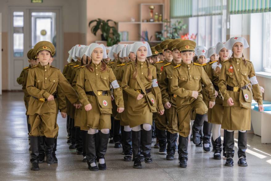 Первоклассники Владивостока репетируют парад «Правнуки Победы»