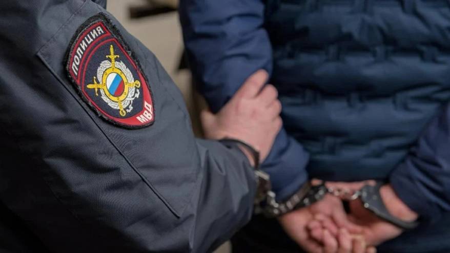 Задержан нелегал, который изрисовал стену "запрещенкой" во Владивостоке