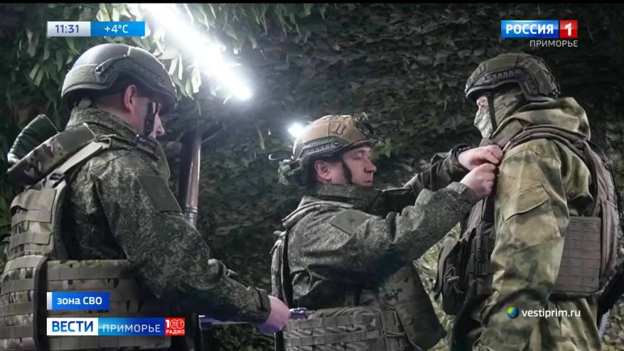 Медали за проявленные героизм и мужество вручили бойцам «Тигра»