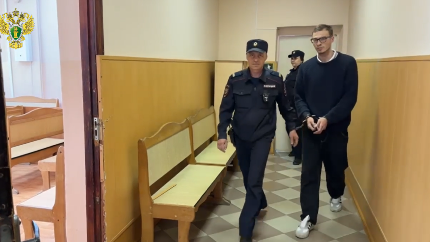 Мошенники, которые обманули мать погибшего участника СВО, отправлены в СИЗО