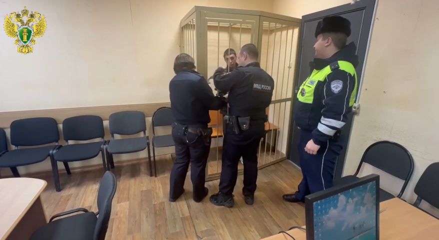 Отморозков, избивших беззащитного мужчину и устроивших стрельбу во Владивостоке, отправили в СИЗО