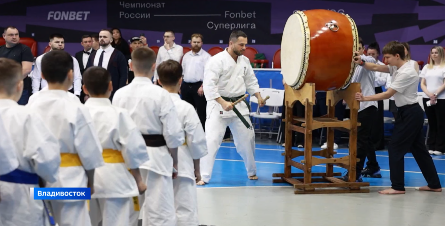 Владивостокские каратисты стали победителями регионального турнира "Железный кулак"