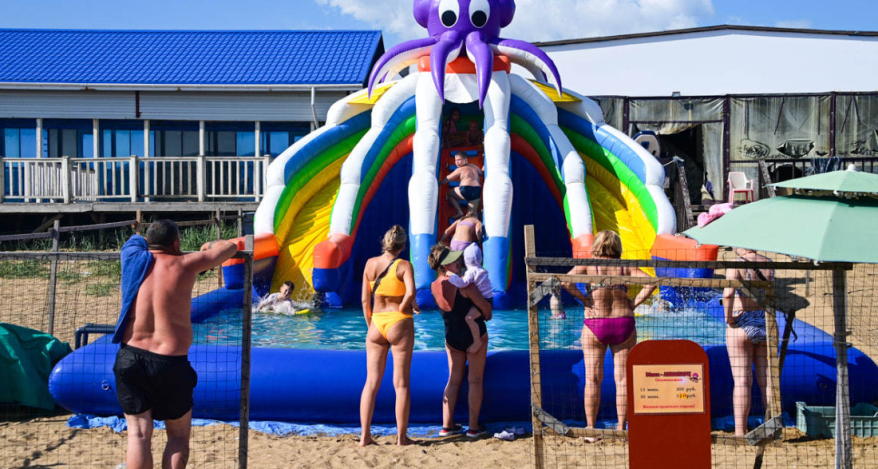 Во Владивостоке требуют снести кафе, связанное со структурами экс-мэра Николаева