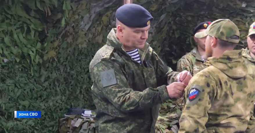 Приморских «Тигров» наградили медалями за освобождение Курской области