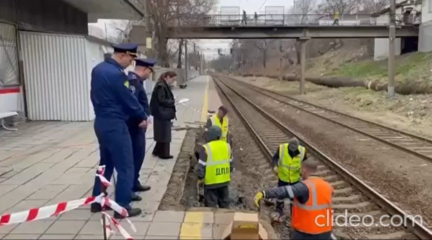 Четверо пострадавших: прокуратура проводит проверку по факту обрушения платформы во Владивостоке