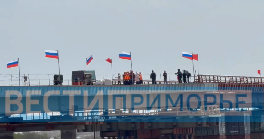 Все готово к стыковке моста через реку Туманная на границе России и КНДР