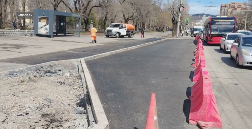 Во Владивостоке дорожный «карман» заасфальтировали на остановке Русская