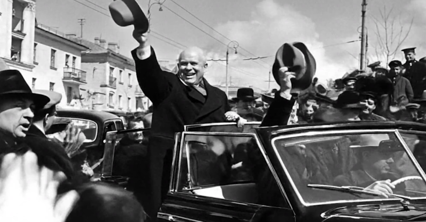 "Москва-Космос-Владивосток" - во Владивостоке готовится к открытию выставка о периоде оттепели