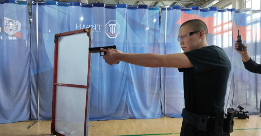 Во Владивостоке прошли краевые соревнования по практической стрельбе - в чем секрет меткости?