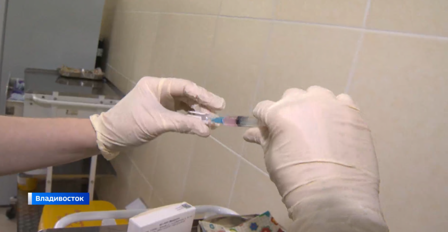 Вакцинация спасает человеческие жизни: чего больше всего боятся врачи?