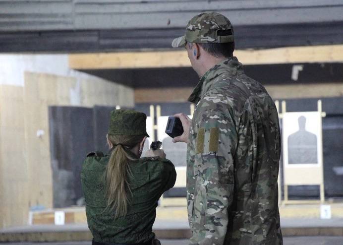 Сотрудники ФСБ Приморья вне конкуренции в стрельбе из боевого пистолета